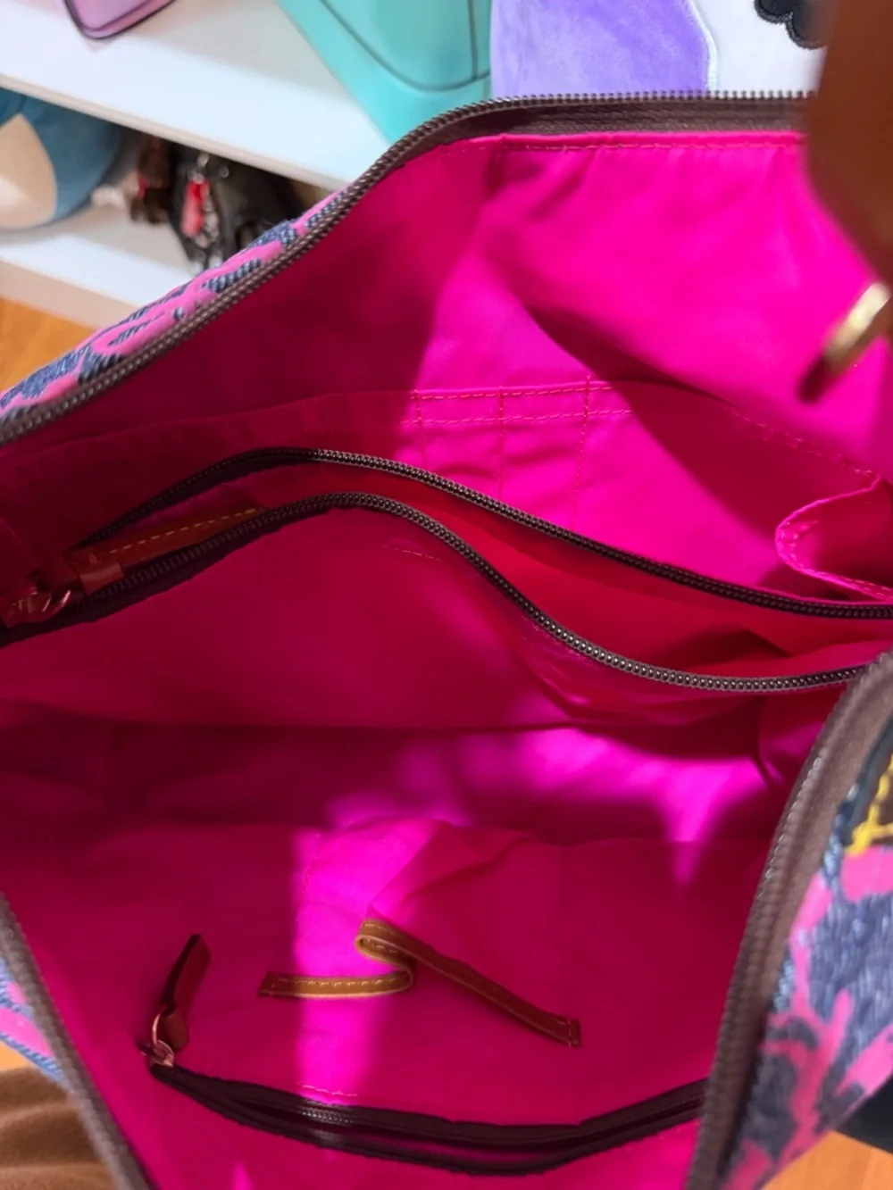 ON HOLD FOR AJAY DONT BUY! Dooney & Bourke Pink Logo Canvas Hobo - Picture 10 of 11